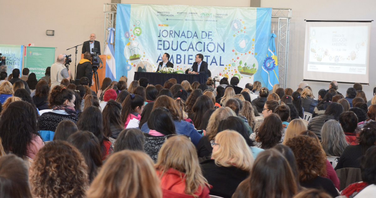 Con más de 600 docentes inscriptos comenzó la Jornada de Educación Ambiental en Trelew