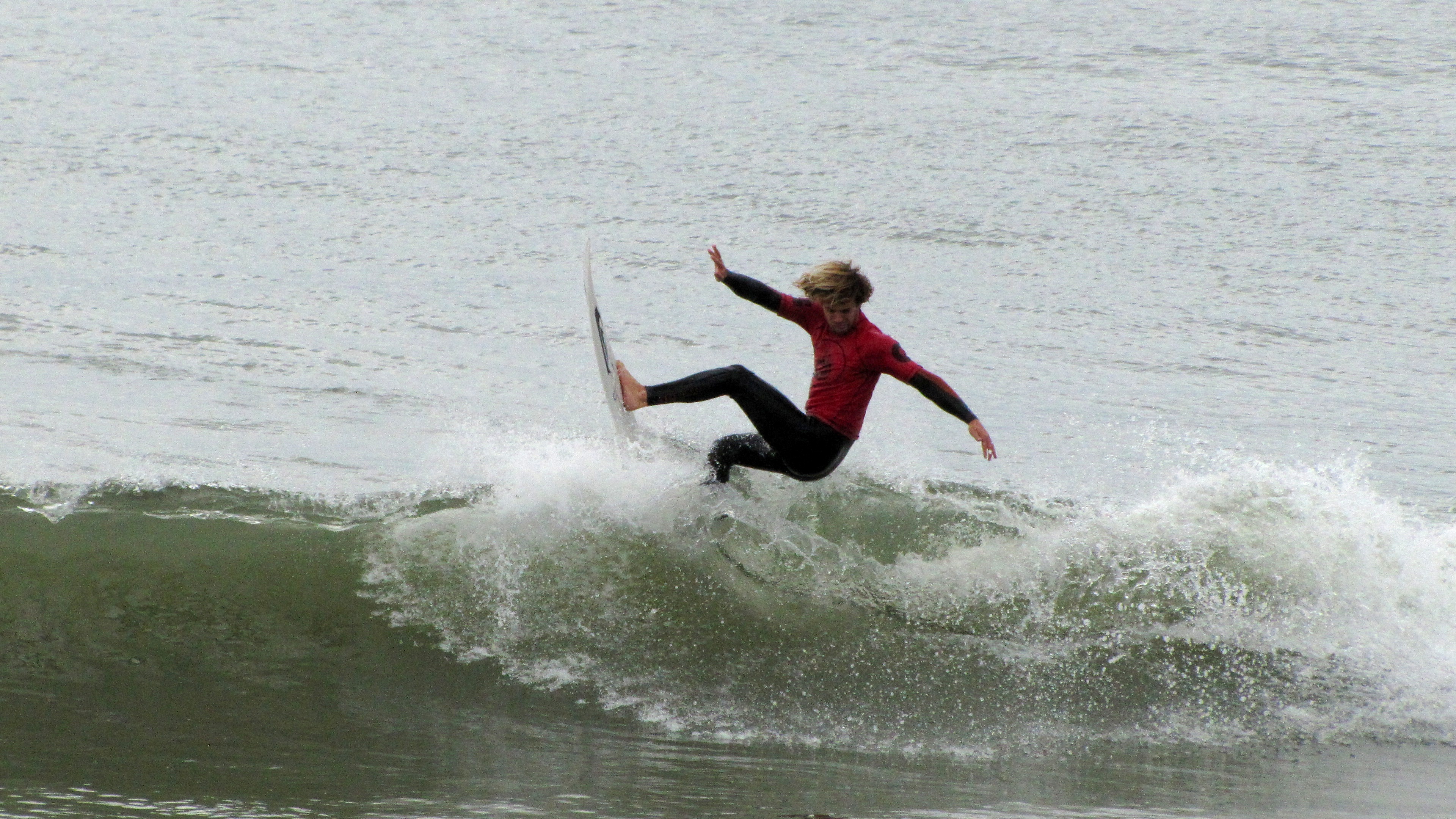 Un sábado a pura vida con la asociación de surf del Chubut