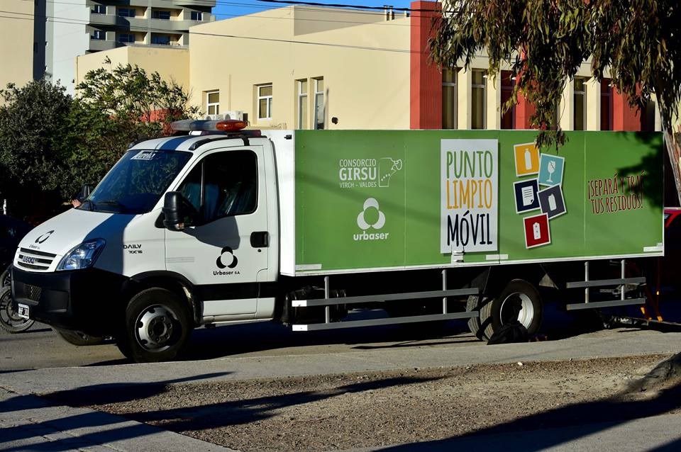 Campaña de recolección de basura electronica en la costa durante el fin de semana largo