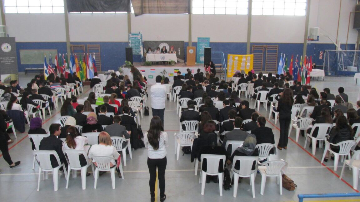 Escuelas secundarias realizarán simulacro de una asamblea de las Naciones Unidas