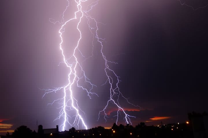 Caída de rayos provocó daños en la Red Eléctrica