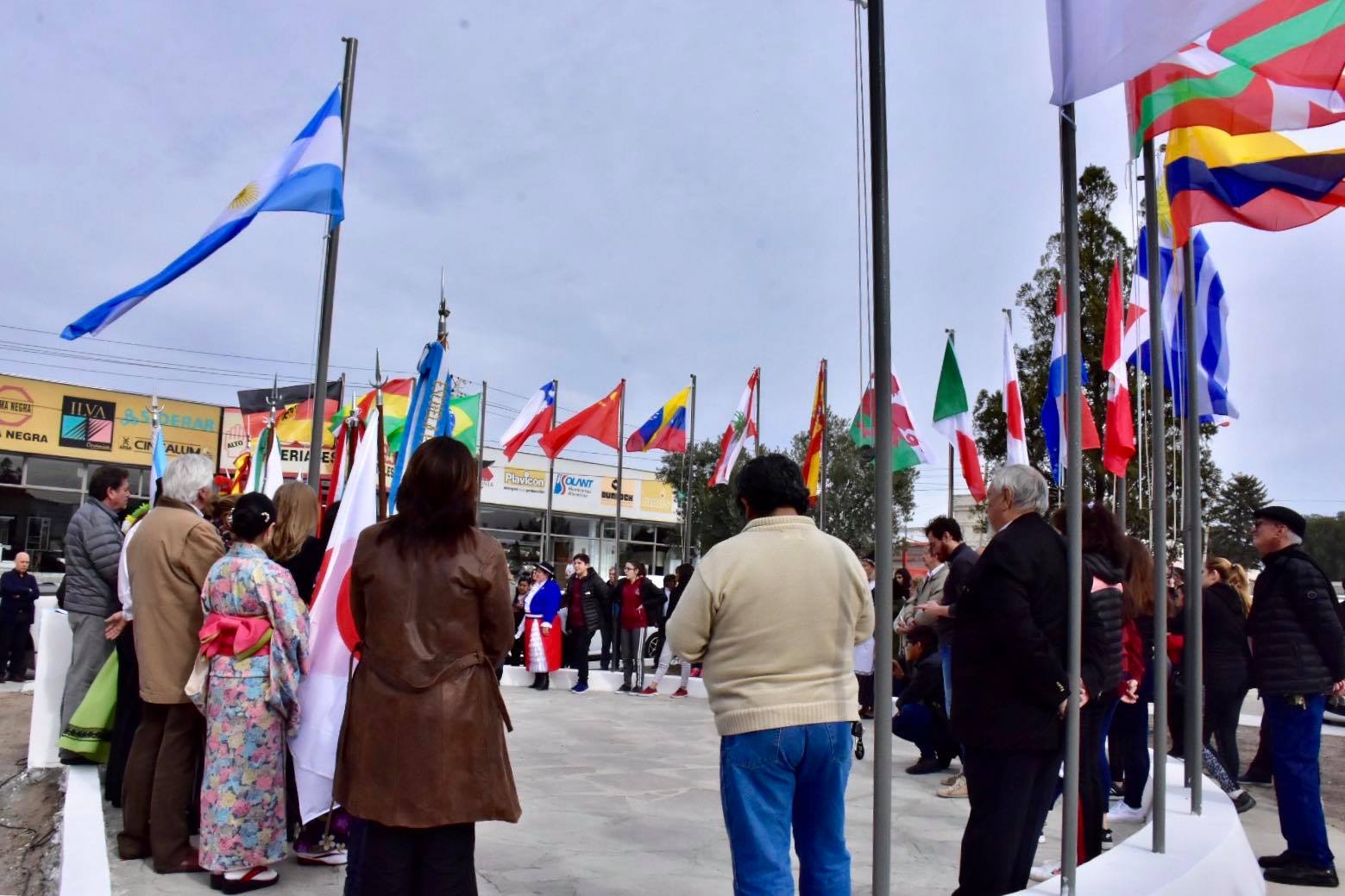 Madryn conmemoró el día del Inmigrante