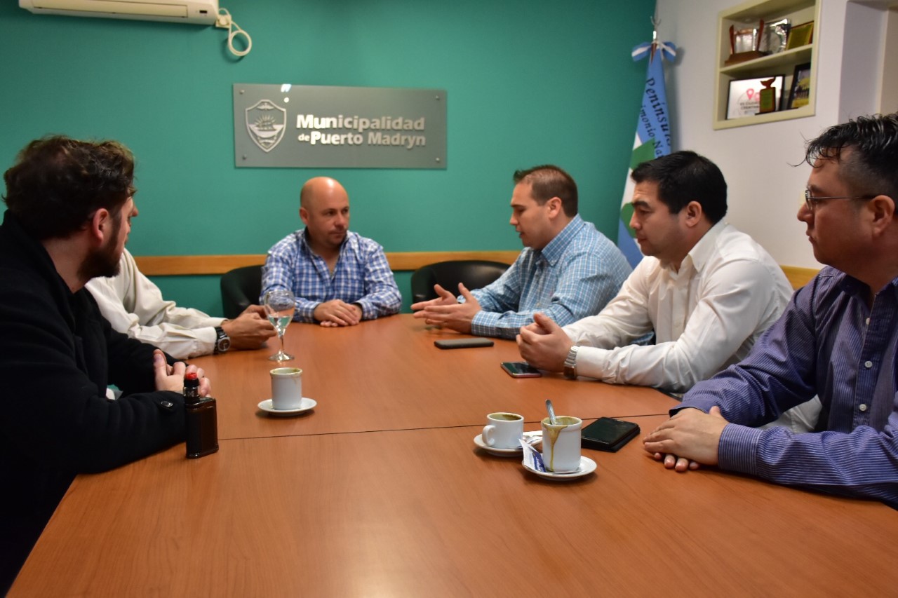 Ricardo Sastre recibió en la sala de reuniones del Municipio al Diputado Provincial, Gustavo Fita