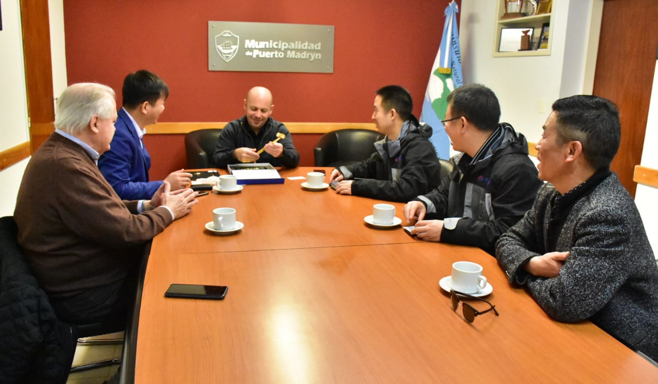 Ricardo Sastre recibió en la  a una comitiva de China, perteneciente a la empresa “Power China”