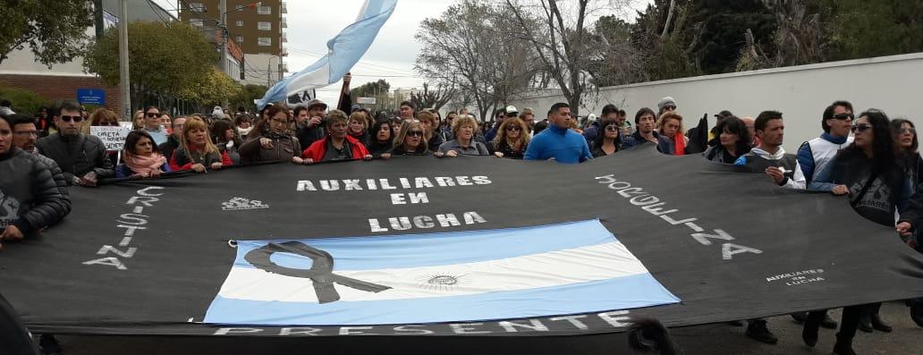 CHUBUT DE DUELO Y SIN RUMBO