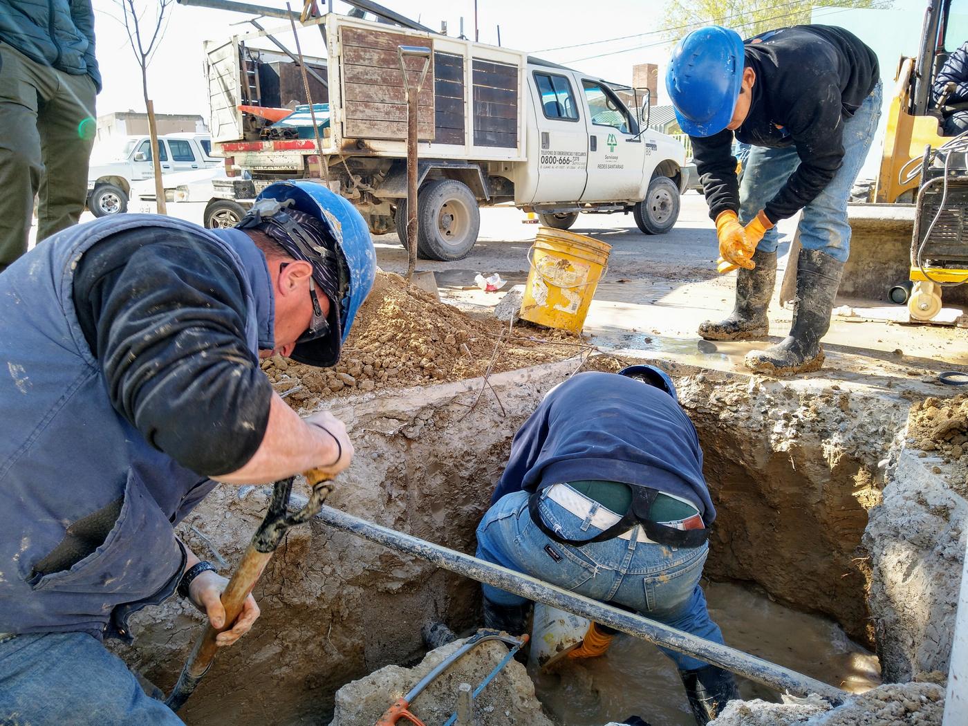 Avanzan las obras de redes en el barrio Ruca Hué