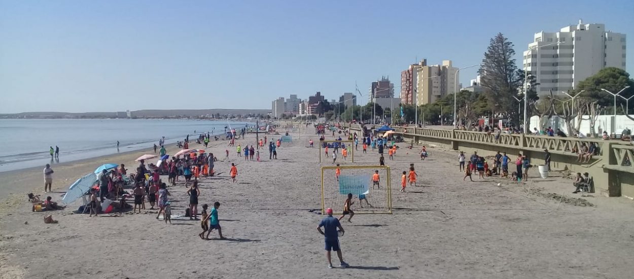 Comienza otro torneo de fútbol valorado en la costa Madrynense