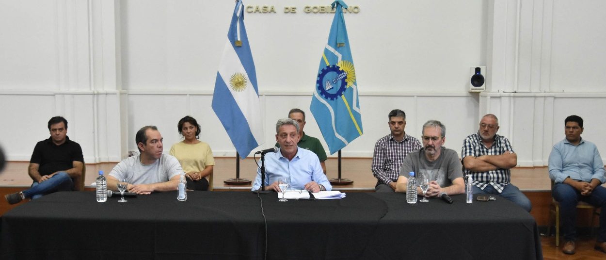 Chubut:  90 millones para comprar equipamiento médico, prioridad para los sueldos de Salud y créditos por 500 millones