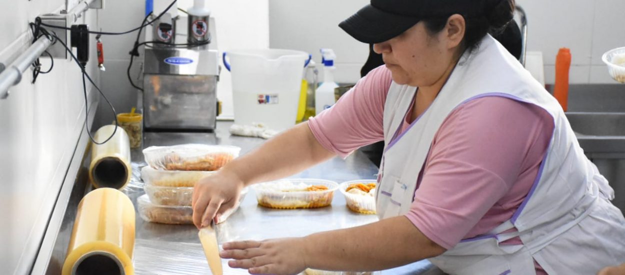 GUSTAVO SASTRE: “EN ESTAS PASCUAS HEMOS ACERCADO UN PLATO  DE PESCADO A 4000 FAMILIAS”