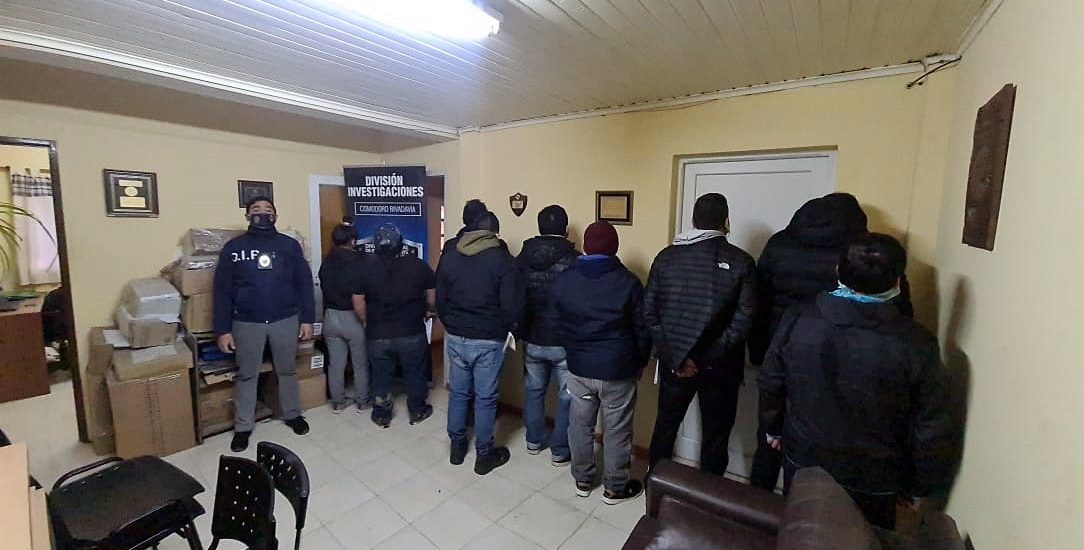 LA POLICÍA DEL CHUBUT REALIZÓ UN MEGAOPERATIVO Y DETUVO A 23 PERSONAS CON PEDIDO DE CAPTURA