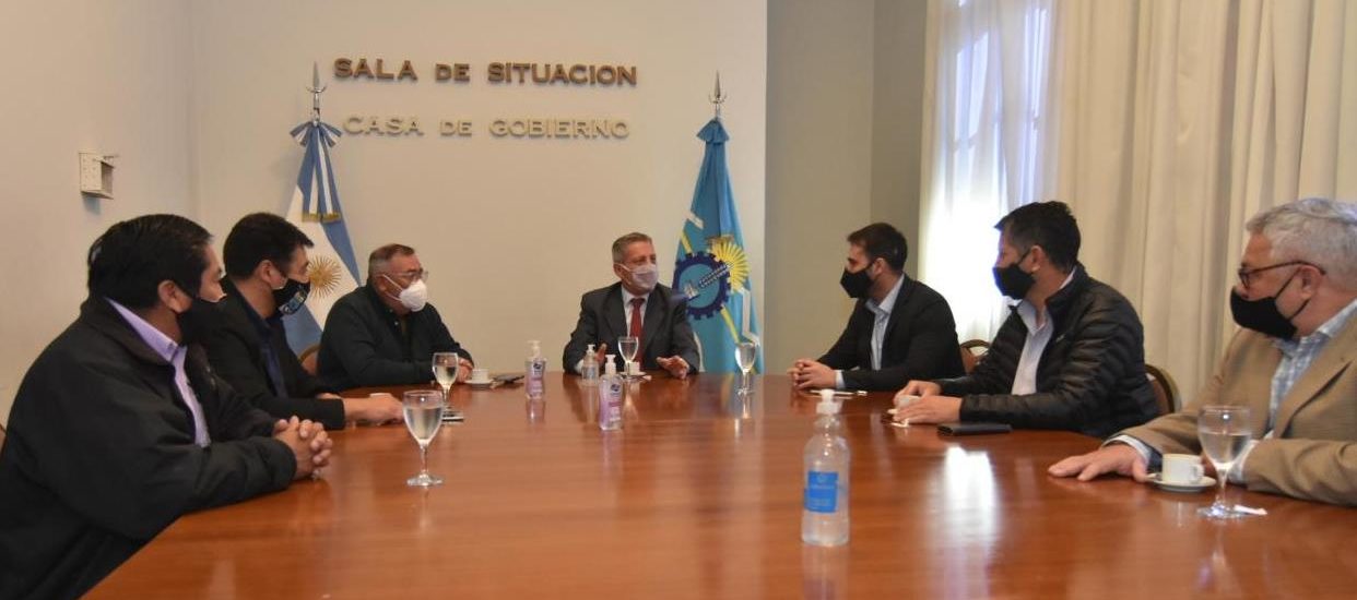 ARCIONI ENTREGÓ FONDOS PARA PRODUCTORES AFECTADOS POR LA PLAGA DE TUCURA