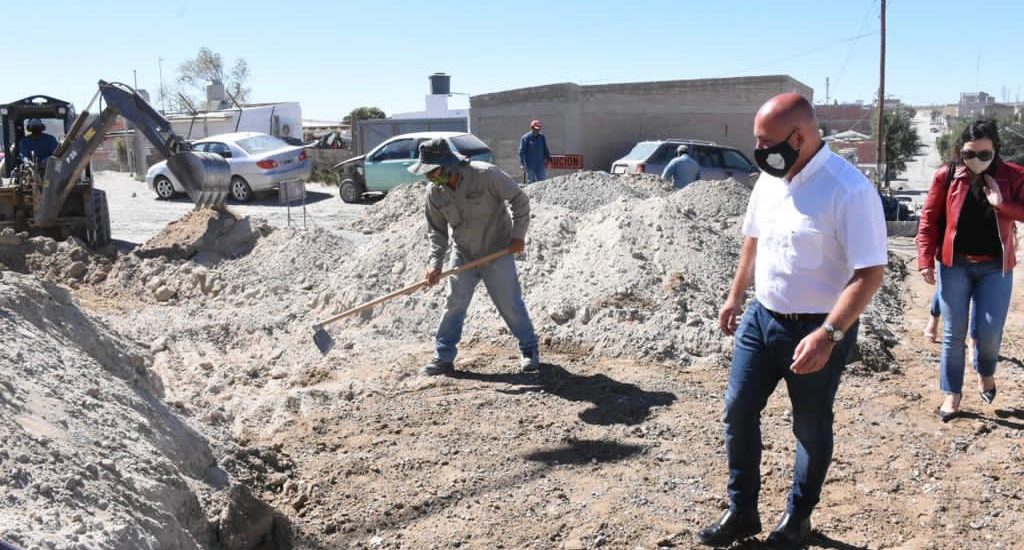 SASTRE RECORRIÓ LA OBRA DE CONSTRUCCIÓN DE CORDONES CUNETA