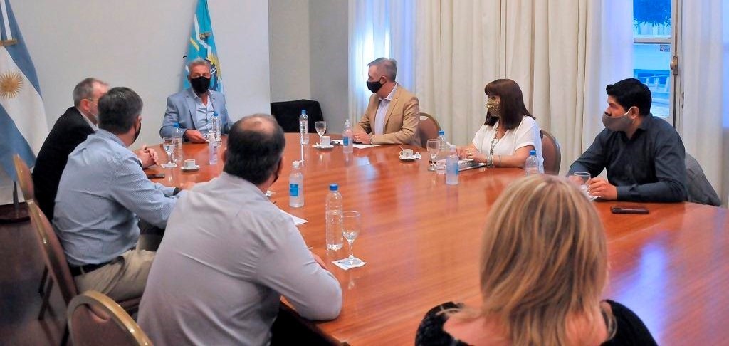 ARCIONI ENCABEZÓ UNA REUNIÓN DE TRABAJO CON MIEMBROS DE SU GABINETE