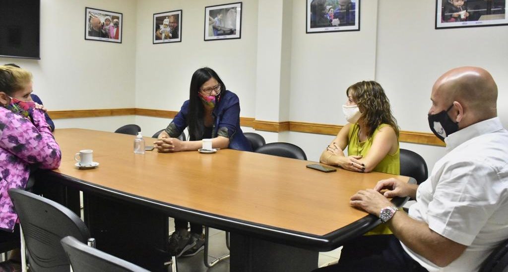 SASTRE ASISTIRÁ A “MUJERES DE BARRIO” EN LA CONSOLIDACIÓN COMO ORGANIZACIÓN DE LA SOCIEDAD CIVIL