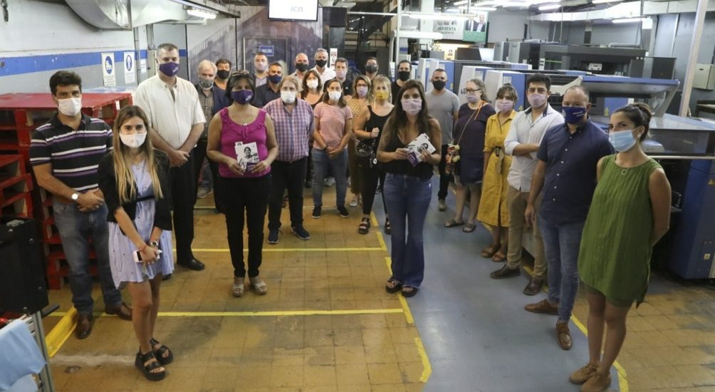 EL LIBRO LEY MICAELA “ESTÁ MUY BUENO PARA CAPACITAR”, DIJERON LOS PADRES EN CONGRESO