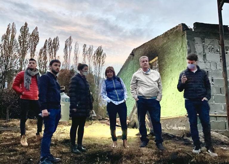 BULLRICH CON TORRES EN LA CORDILLERA: “EL GOBIERNO NACIONAL QUISO POLITIZAR EL INCENDIO PERO NUESTRA PRIORIDAD SON LOS VECINOS DE LA COMARCA”