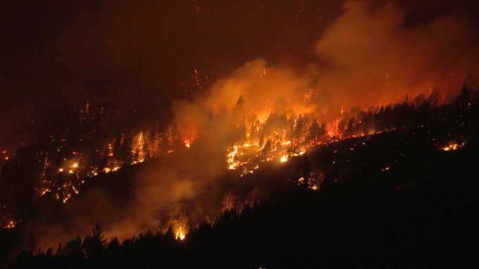 EL INCENDIO EN CHOLILA SE ENCUENTRA CONTENIDO Y CONTINÚAN LAS TAREAS DE CONTROL EN EL HOYO Y EL MAITÉN