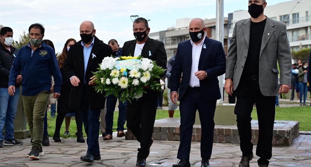 EL INTENDENTE Y EL VICEGOBERNADOR ENCABEZARON EL ACTO POR EL DÍA DEL VETERANO DE GUERRA Y LOS CAÍDOS EN MALVINAS