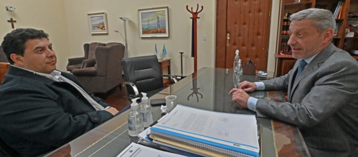 ARCIONI SE REUNIÓ CON EL PRESIDENTE DE LA CÁMARA ARGENTINA DE TURISMO CHUBUT POR EL PROYECTO DE LEY DEL SECTOR