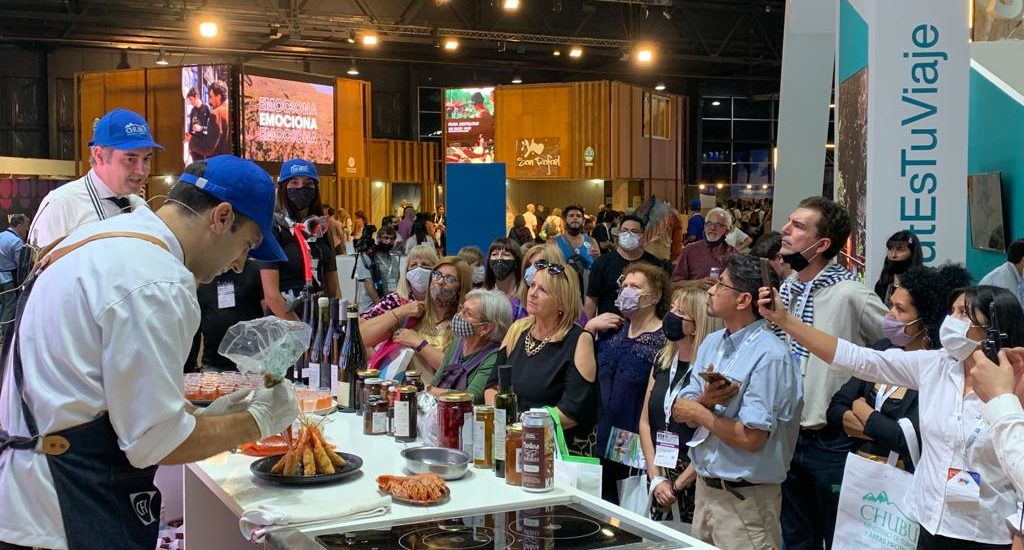 GRAN CONCURRENCIA EN EL STAND DE CHUBUT DE LA FERIA INTERNACIONAL DE TURISMO