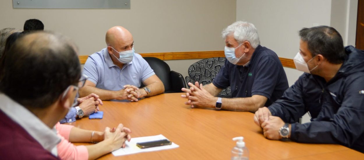 SASTRE SE REUNIÓ CON LAS AUTORIDADES DEL PUERTO MADRYN GOLF CLUB PARA DIALOGAR SOBRE EL CRECIMIENTO DE LA INSTITUCIÓN Y DIAGRAMAR ACCIONES CONJUNTAS