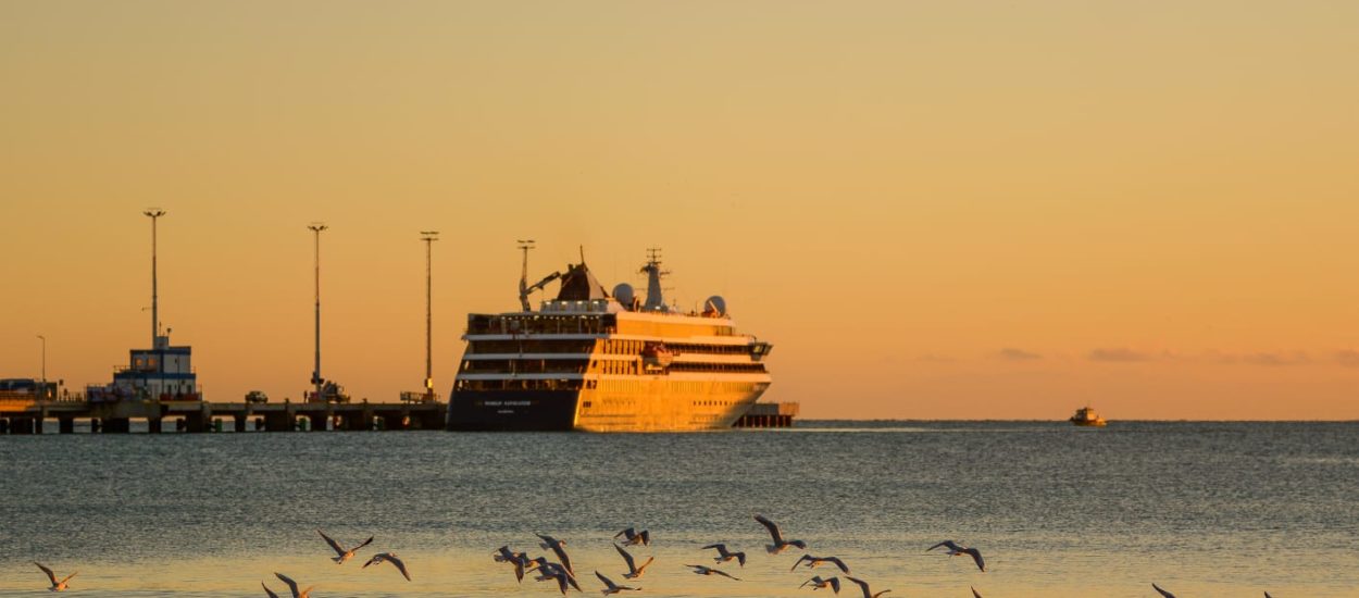 LLEGA A PUERTO MADRYN EL CRUCERO VIKING JÚPITER