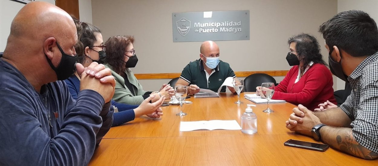 REUNIÓN DE AUTORIDADES DE UTN CHUBUT CON EL INTENDENTE DE PUERTO MADRYN PARA PROYECTAR TRABAJO EN CONJUNTO EN LA COMUNIDAD