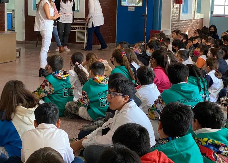 SALUD REALIZÓ UNA JORNADA DE PROMOCIÓN Y PREVENCIÓN EN SALUD BUCAL EN ESCUELAS DE RADA TILLY