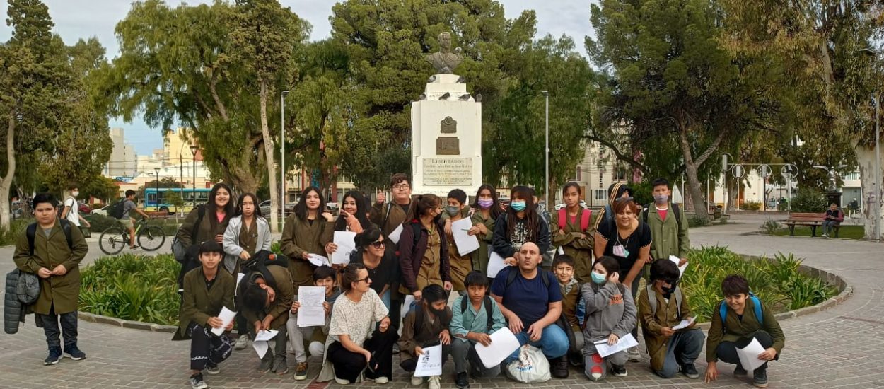 ESTUDIANTES DE LA ESCUELA DE PESCA RECORRIERON LA CIUDAD CON UNA MIRADA INTEGRADORA DESDE LAS CIENCIAS SOCIALES