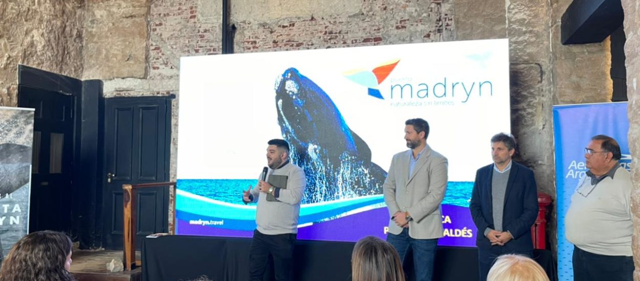 PUERTO MADRYN REALIZÓ EL PRELANZAMIENTO DE TEMPORADA DE BALLENAS EN MAR DEL PLATA