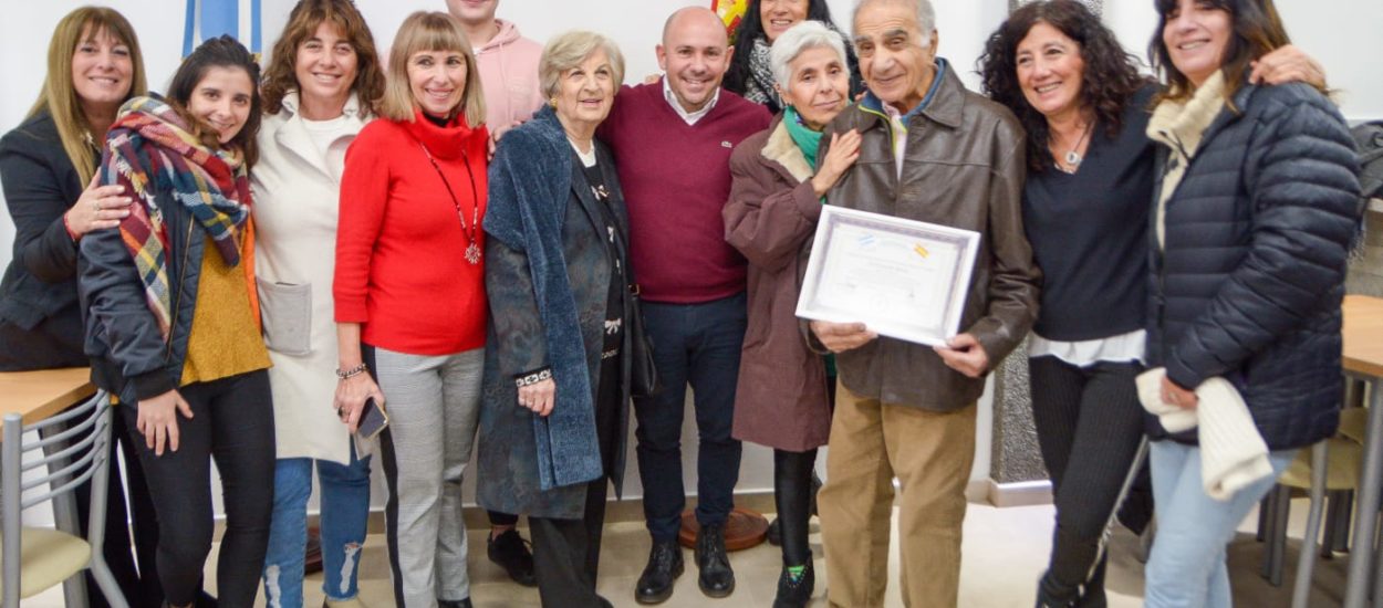 SASTRE PARTICIPÓ DEL RECONOCIMIENTO A FORTUNATO “TOTO” ABRANY Y RECORRIÓ LAS INSTALACIONES DE LA SOCIEDAD ESPAÑOLA