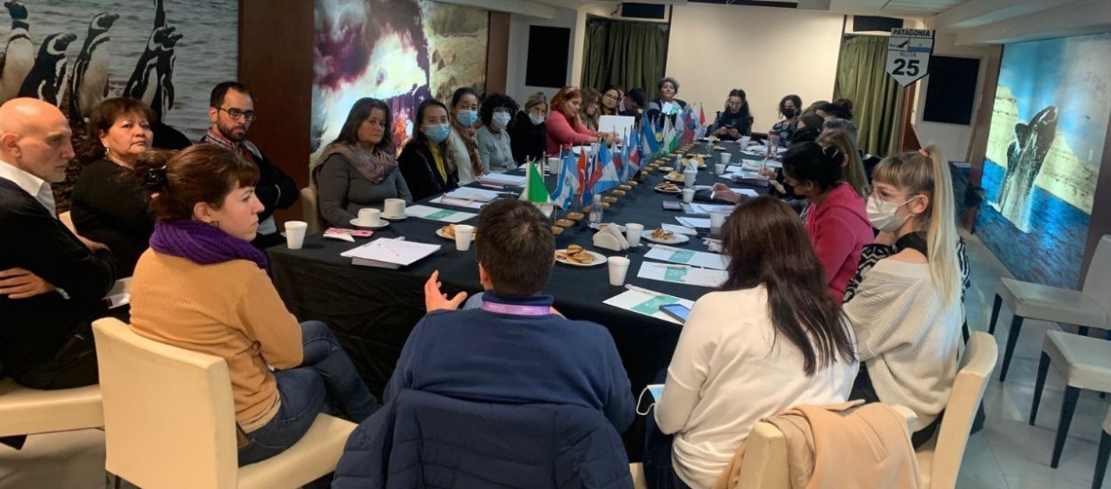 CHUBUT COORDINÓ UN EVENTO DE ALCANCE NACIONAL QUE REUNIÓ A TODOS LOS SERVICIOS SOCIALES DE LAS CASAS DE PROVINCIAS