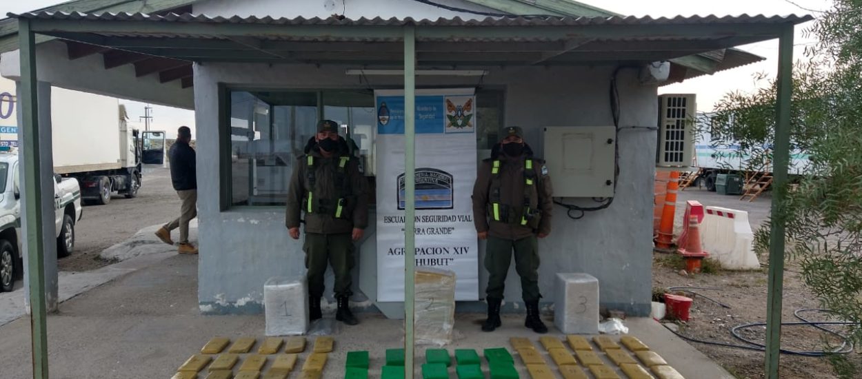 GENDARMERIA NACIONAL DETECTA CARGAMENTO DE MARIHUANA EN ENCOMIENDAS FALSAS