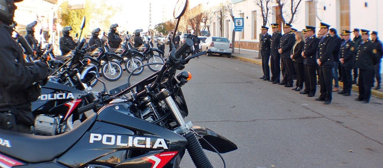 LA UNIDAD REGIONAL DE TRELEW RECIBIÓ 10 MOTOS PARA REFORZAR EL PATRULLAJE PREVENTIVO