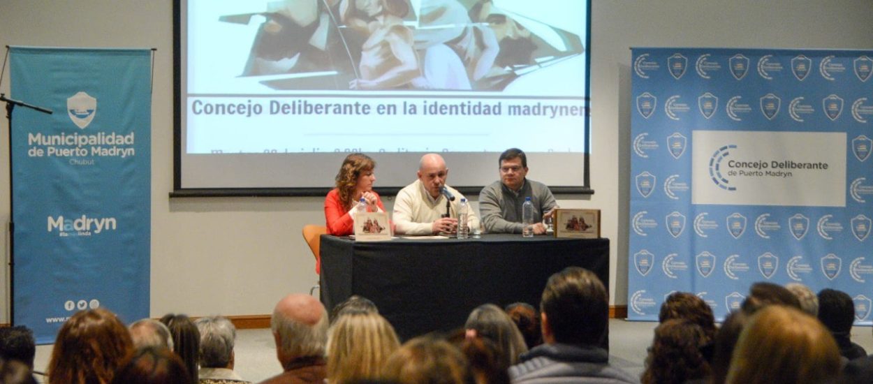 ACTIVIDADES POR EL 157º ANIVERSARIO DE MADRYN: SASTRE PARTICIPÓ DE LA PRESENTACIÓN DEL LIBRO “CONCEJO DELIBERANTE EN LA IDENTIDAD MADRYNENSE”