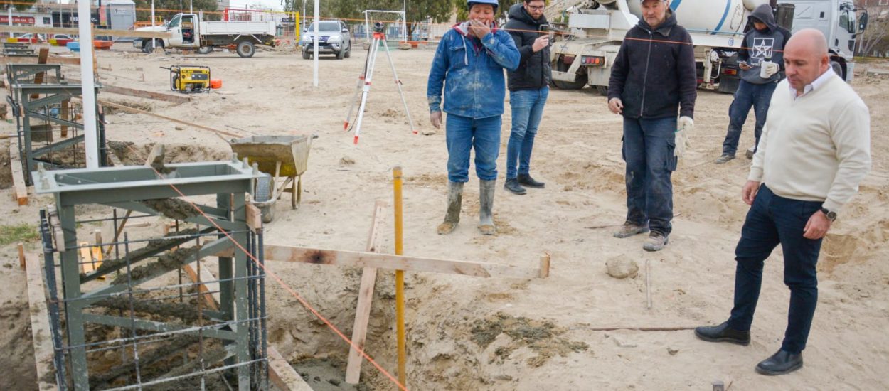 SE PUSO EN MARCHA LA OBRA PARA LA CONSTRUCCIÓN DEL CENTRO DE DESARROLLO EN DEPORTES DE ARENA DE PUERTO MADRYN