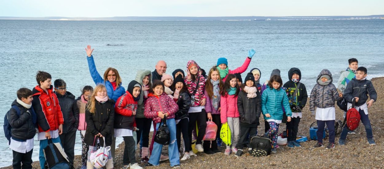 SASTRE ESTUVO EN EL CIERRE DEL PROGRAMA “LOS CHICOS DE MADRYN RECIBEN A LAS BALLENAS”, QUE ALCANZÓ A MÁS DE 2.000 NIÑOS