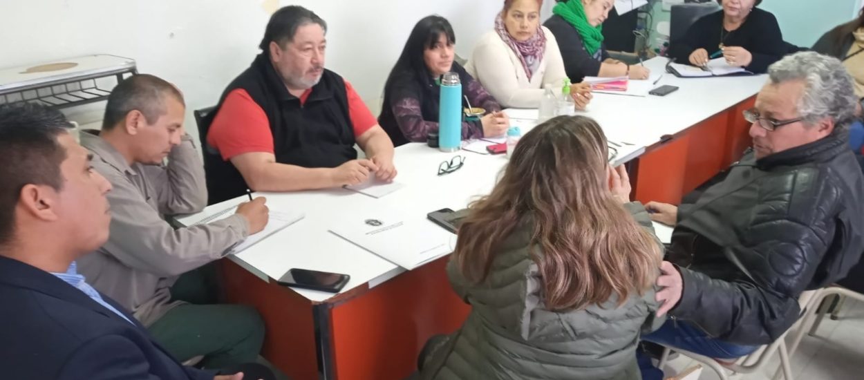 EL GOBIERNO DEL CHUBUT TRABAJA CONJUNTAMENTE CON LAS VECINALES DE TRELEW