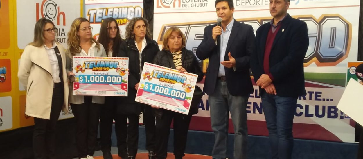 Lotería del Chubut entregó premios del Telebingo Deportivo en Rawson