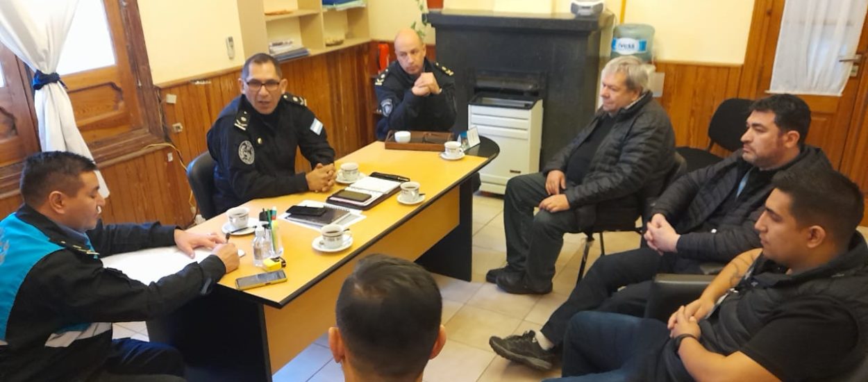 La Unidad Regional de Trelew definió acciones para fortalecer la seguridad de los supermercados