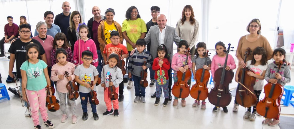 SASTRE CREÓ LA NUEVA ORQUESTA DEL BARRIO PRESIDENTE PERÓN Y VALORÓ LAS POLÍTICAS CULTURALES DESARROLLADAS EN PUERTO MADRYN