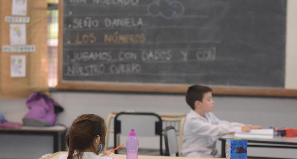 Una hora más de clases representan 38 días más de escolaridad al año para fortalecer las trayectorias escolares