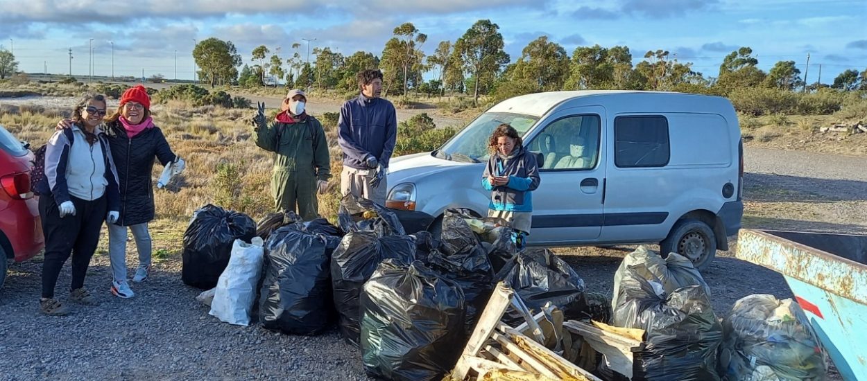 Junto a vecinos autoconvocados, Ambiente participó de actividades de limpieza en “El Elsa”