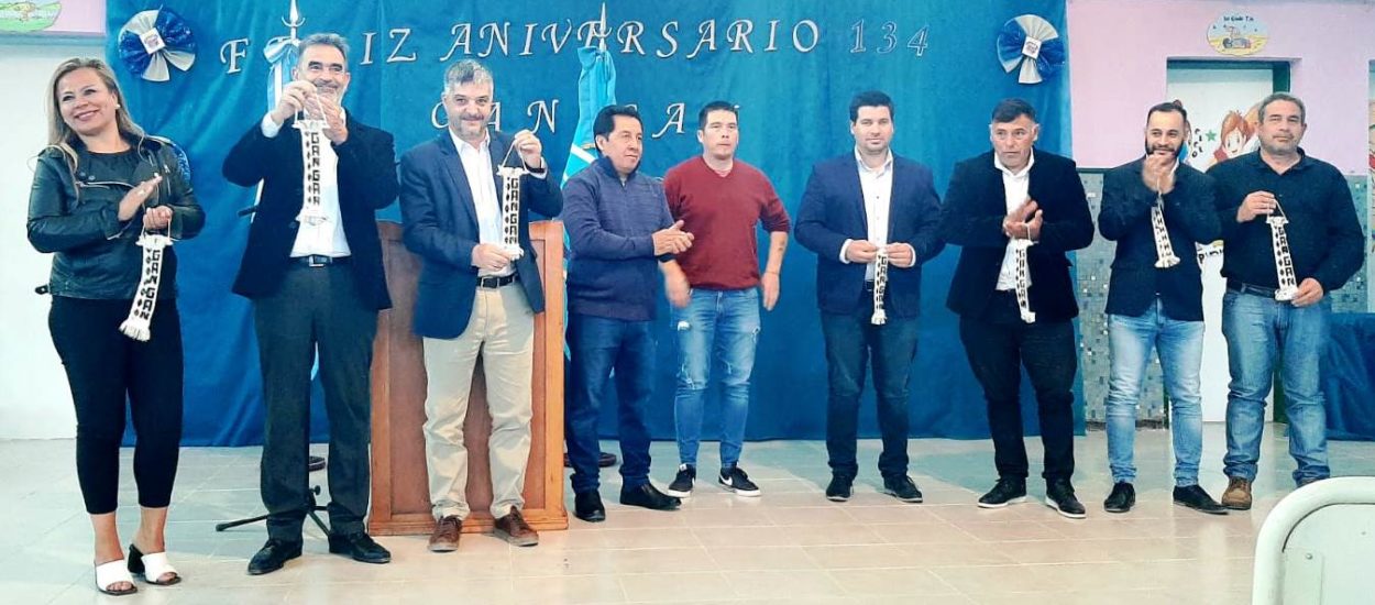 Con entrega de aportes y firmas de convenios para la ejecución de obras, el Gobierno del Chubut celebró el 134° Aniversario de Gan Gan 