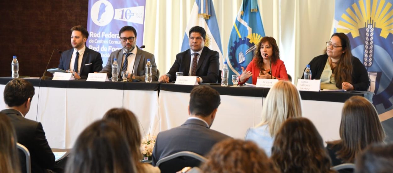 PUERTO MADRYN ES SEDE DEL 2º ENCUENTRO REGIONAL DE LA RED FEDERAL DE CENTROS COMUNITARIOS Y RED FEDERAL DE FORMACIÓN ESCOLAR PATAGONIA