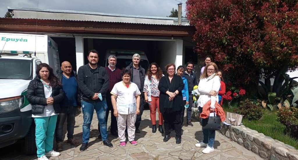 Salud: En su recorrida por la cordillera, Monasterolo visitó los Hospitales de Lago Puelo y Epuyén 