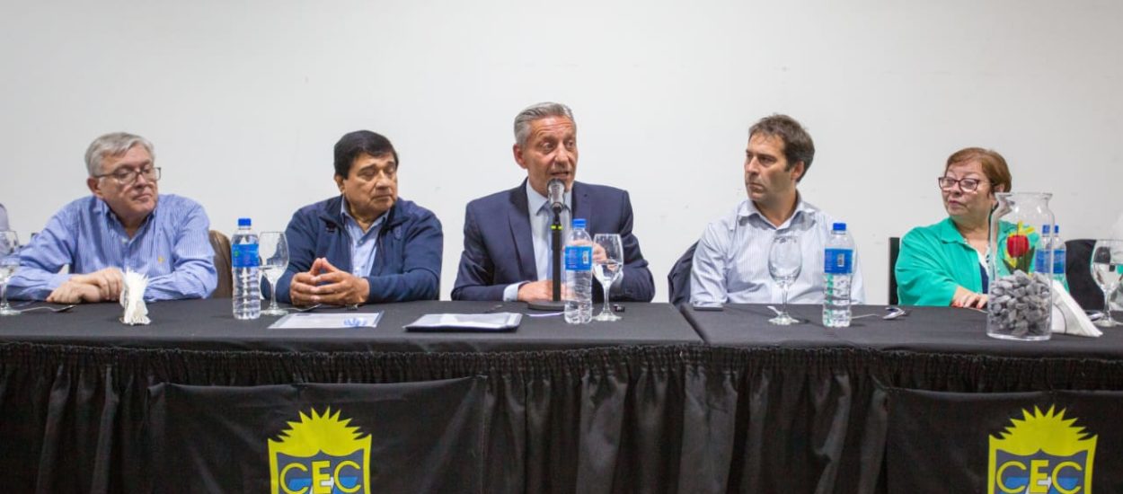 Arcioni participó de la presentación del libro “Mujeres Diversas, entre el sindicalismo, la militancia y las múltiples presencias” 