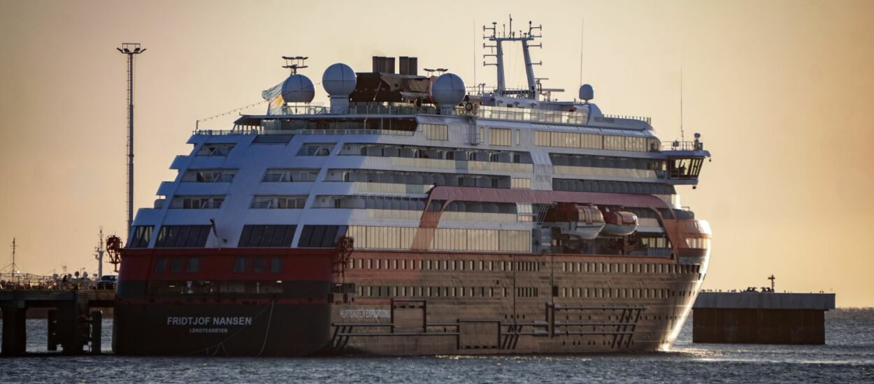 LLEGÓ POR PRIMERA VEZ A MADRYN EL MODERNO CRUCERO FRIDTJOF NANSEN