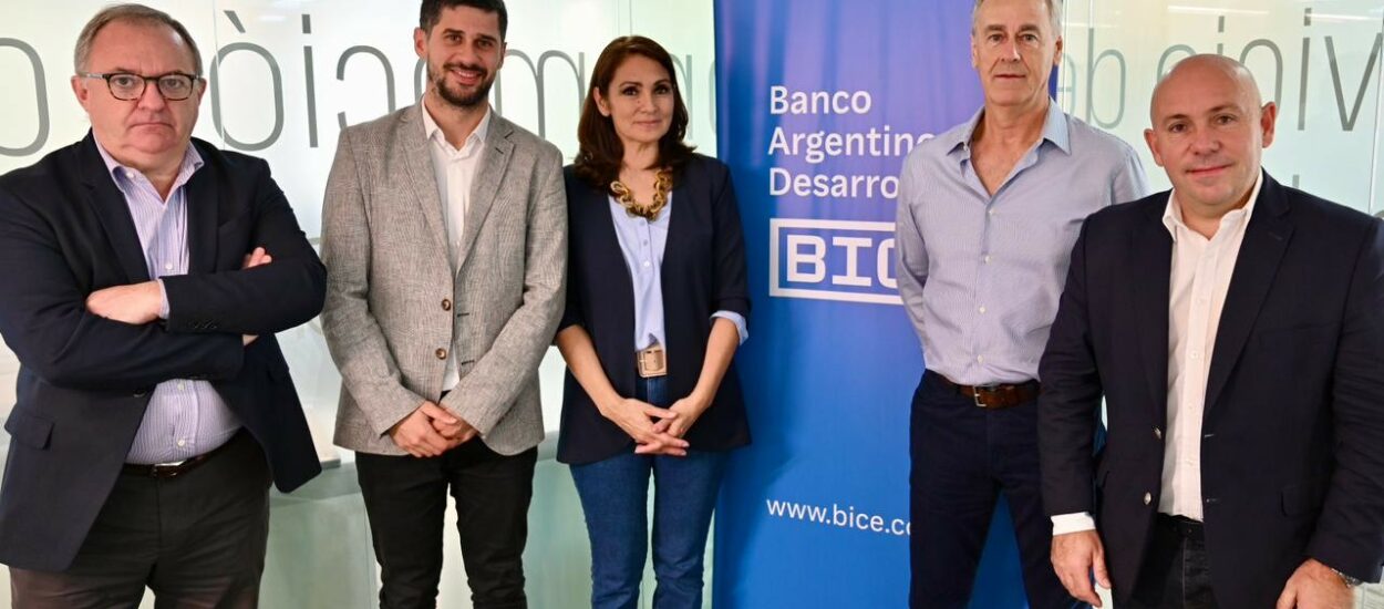 EL INTENDENTE ACOMPAÑÓ A UNA EMPRESA LOCAL PARA QUE ACCEDA A UNA LÍNEA CREDITICIA DEL BANCO ARGENTINO DE DESARROLLO