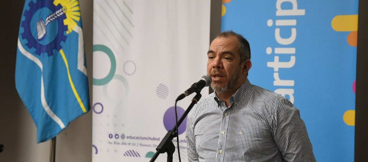 Educación: Se presentó en Chubut los Programas Nacionales Cooperar y Participar